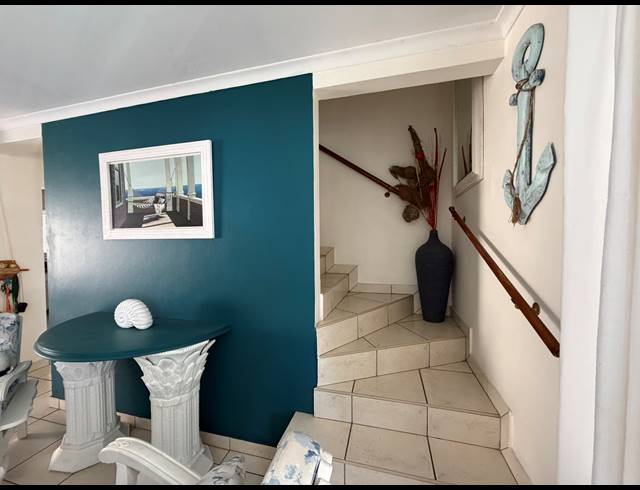 4 BEDROOM DUPLEX FOR SALE IN SCOTTBURGH CENTRAL